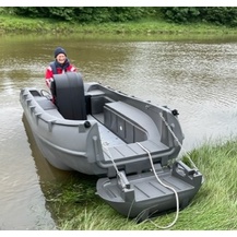 Моторная лодка полиэтиленовая Whaly 455R