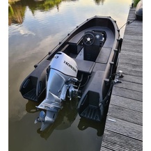 Моторний човен поліетиленовий Whaly 400 LF